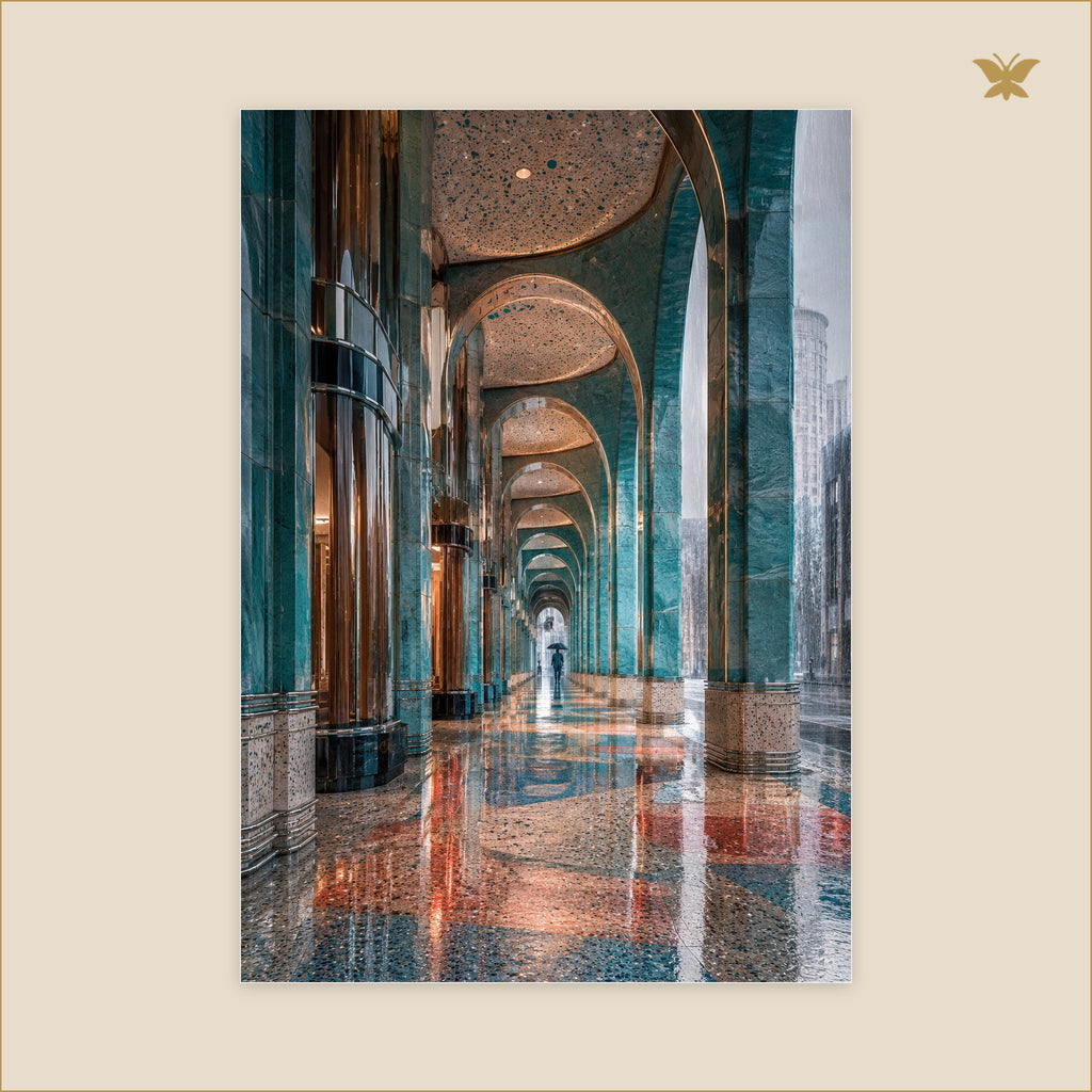 Rain at the Turquoise Arcade — grand format 70 × 100 cm